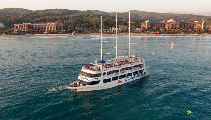 ALANYA BOAT TRIP FROM SIDE - EXCURSIONS IN SIDE