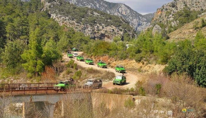 JEEP SAFARI I ANTALYA - UDFLUGTER I ANTALYA