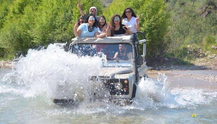 JEEP SAFARI W BELEK - WYCIECZKI Z BELEK