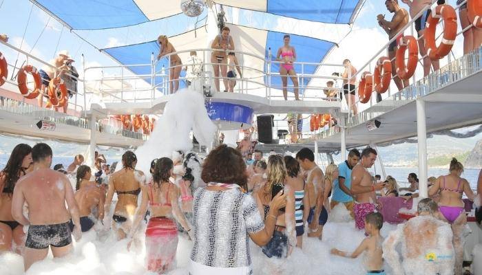 ЯХТА СТАРКРАФТ В СИДЕ - ЭКСКУРСИИ В СИДЕ